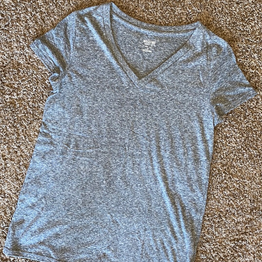 Mossimo Gray V-Neck tee